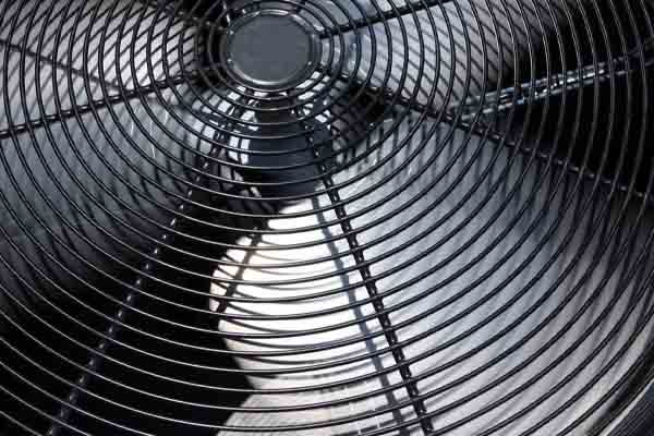 spinning multi-speed air conditioner fan