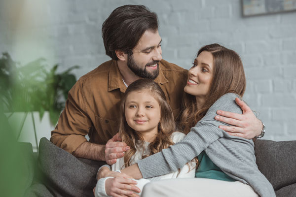 image of a happy family depicting temperature control with comfort zones